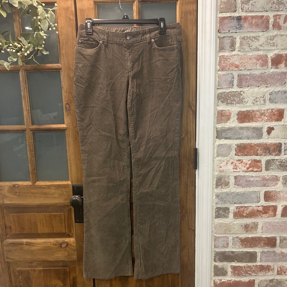 Eddie‎ Bauer Womens Corduroy Pants Sz 2 Khaki Slightly Curvy Bootcut Gorpcore